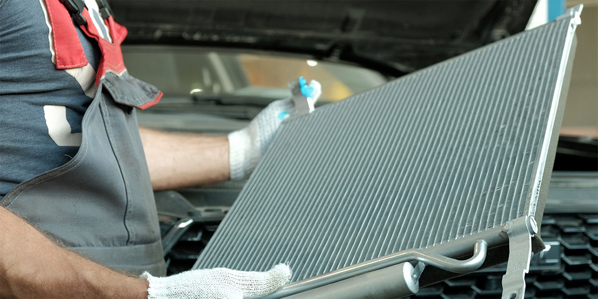Bender’s Automotive auto technician providing radiator repair near Ventana Oaks, Thousand Oaks CA.
